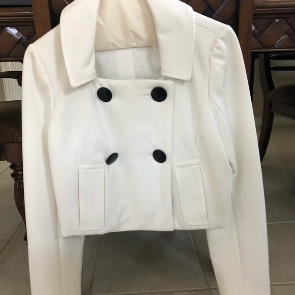 Adrienne Vittadini Jackets & Blazers - EUC//White Adrienne vittadini jacket
